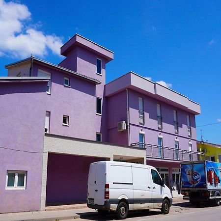 Pansion Viola Hotel Medugorje Bagian luar foto
