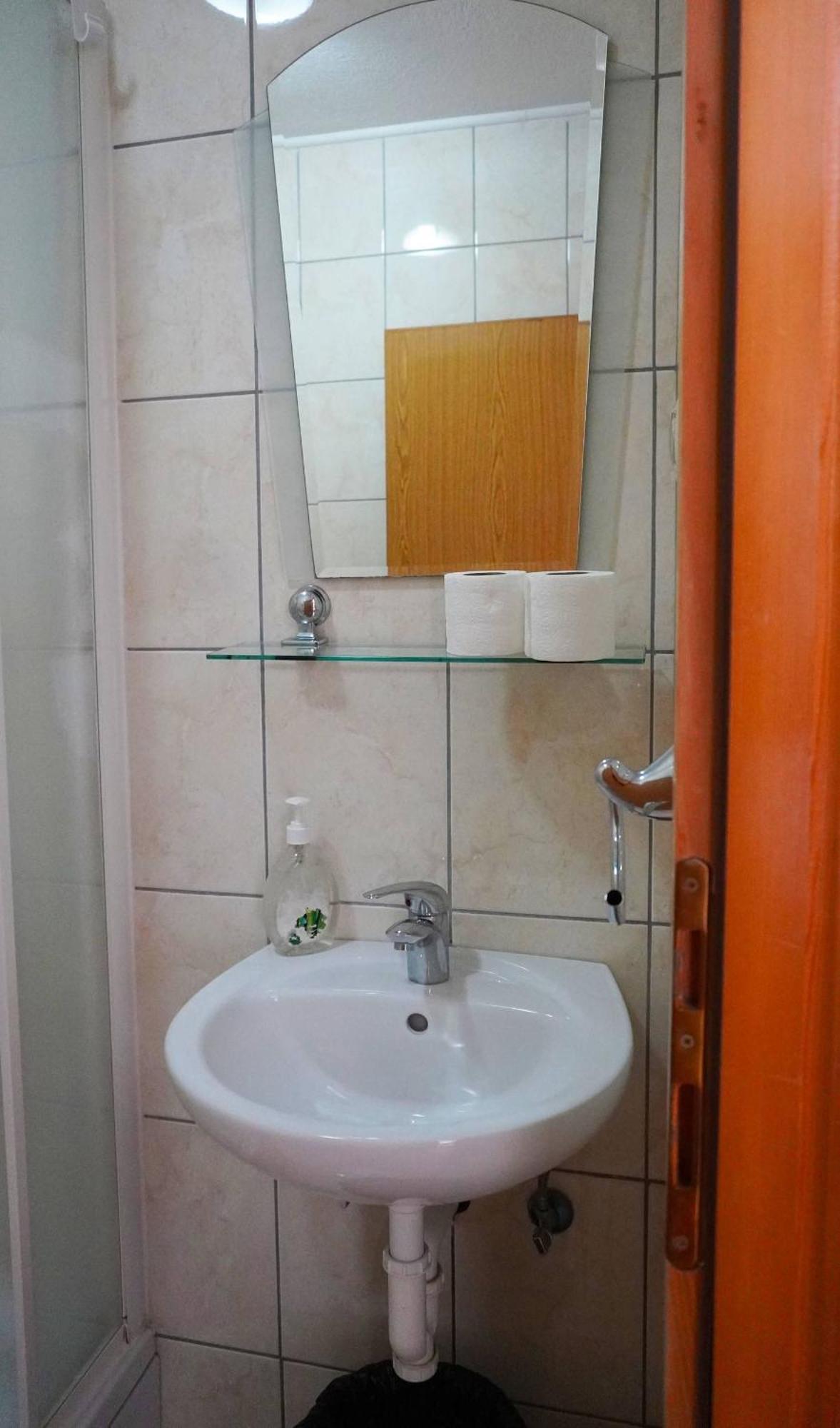 Pansion Viola Hotel Medugorje Bagian luar foto